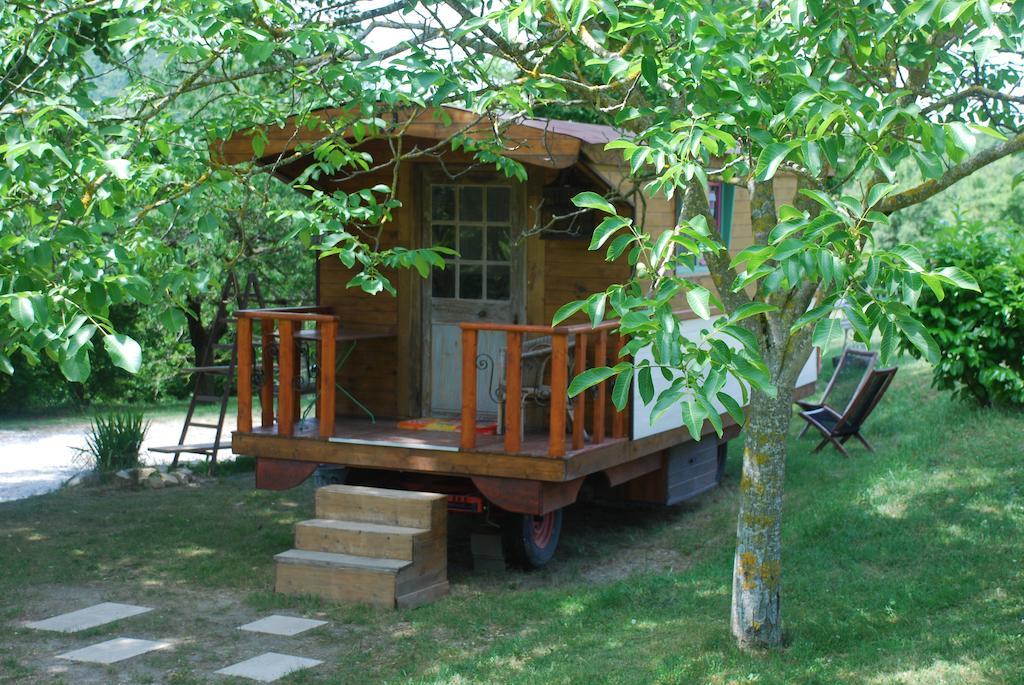 Maison D'Hotes Ainsi Soie T-Il Combovin 外观 照片