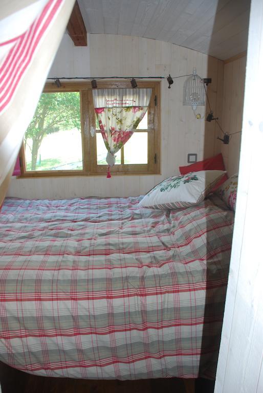 Maison D'Hotes Ainsi Soie T-Il Combovin 客房 照片